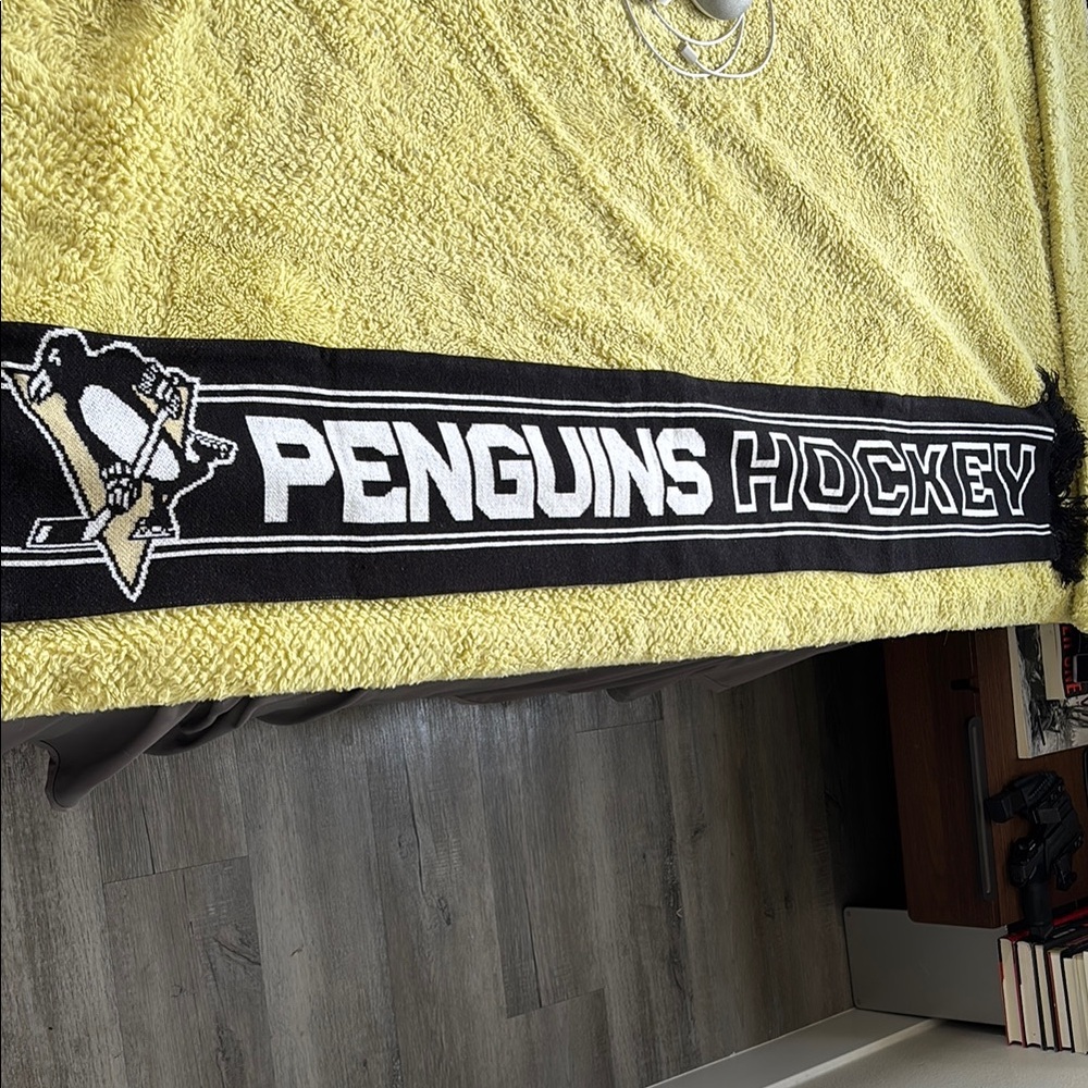 Penguins Hockey Scarf